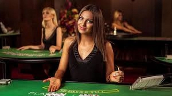 Live Dealer Experience: How to Play and Take Advantage Online